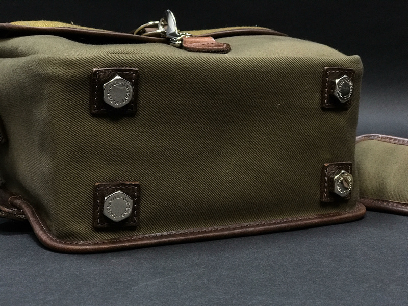Fstoppers Reviews the Hawkesmill Small Camera Bag Fstoppers
