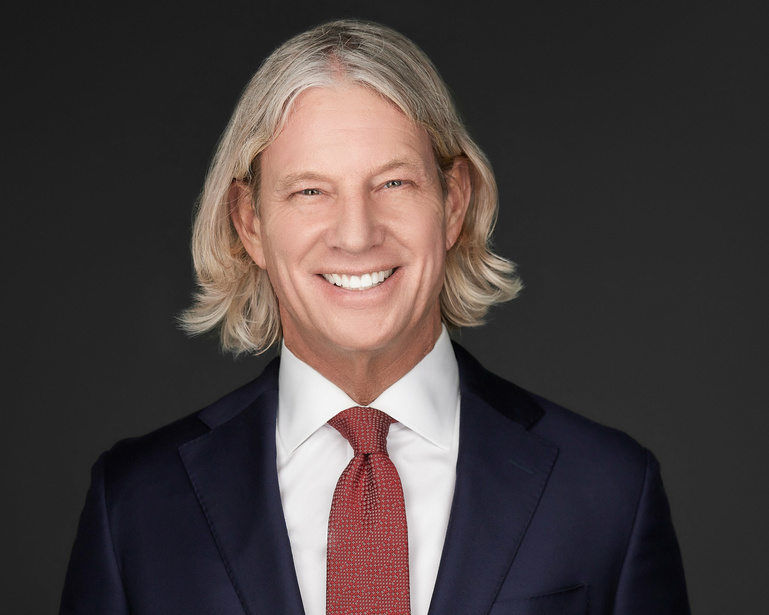 The Secrets to HighQuality and Efficient HighVolume Headshots Fstoppers