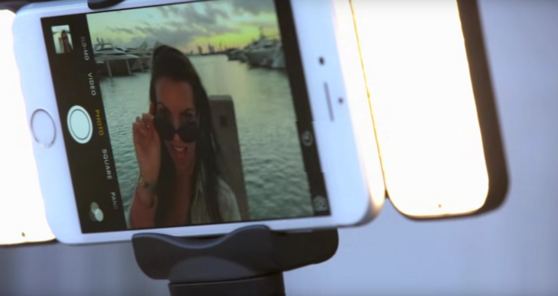 selfie stick hilarious funny photo narcisim