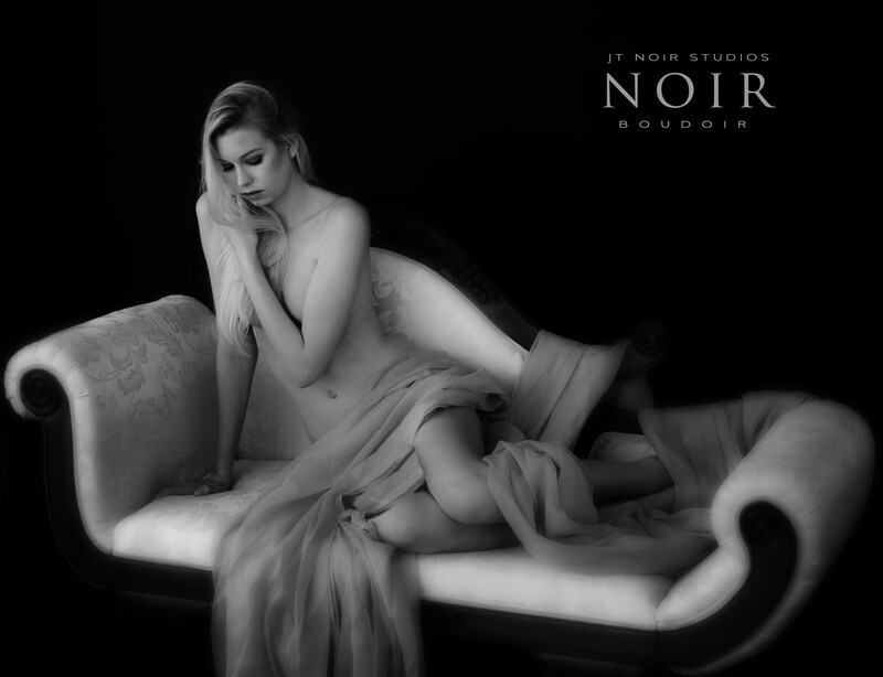 Blakc and White Boudoir Photography
