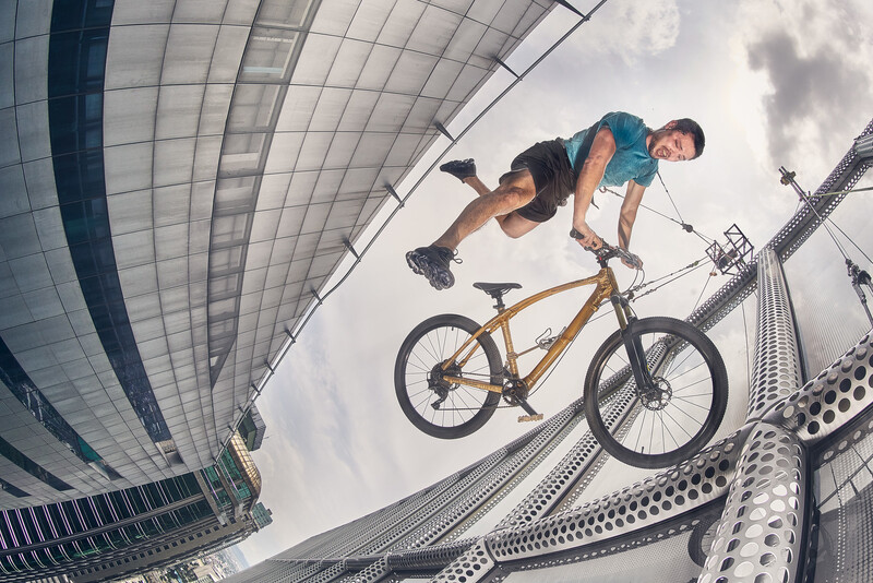 Image courtesy Von Wong. Shot on the Sony A7r-ii, Canon 8-15mm Fisheye | ISO640, 15mm, f/13, 1/1000th, lit by Broncolor – Tethered to a Dell Rugged.