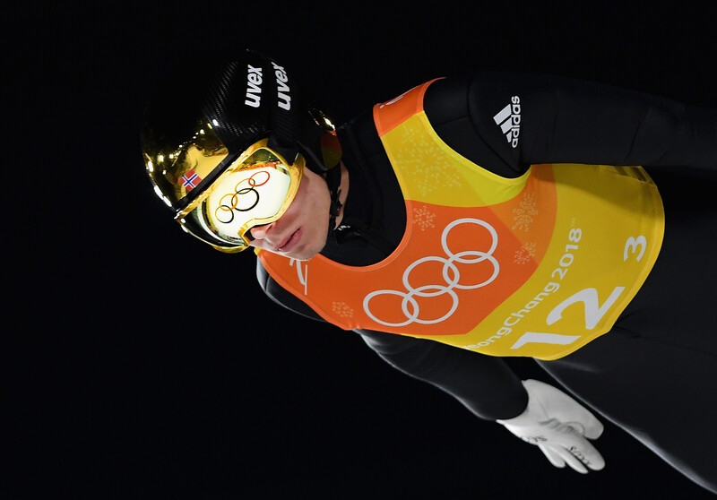 winter-olympics-ski-jumping-rings