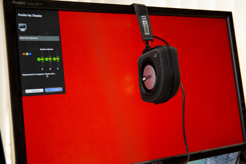 Perfect monitor calibration with the X-Rite i1Studio.