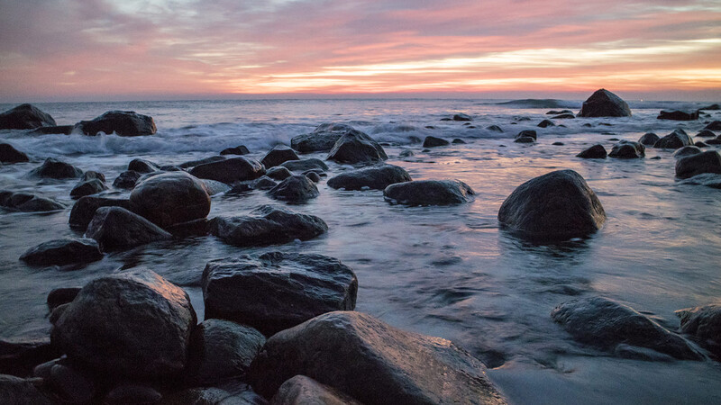 The photo from the top of this post, without a long exposure.