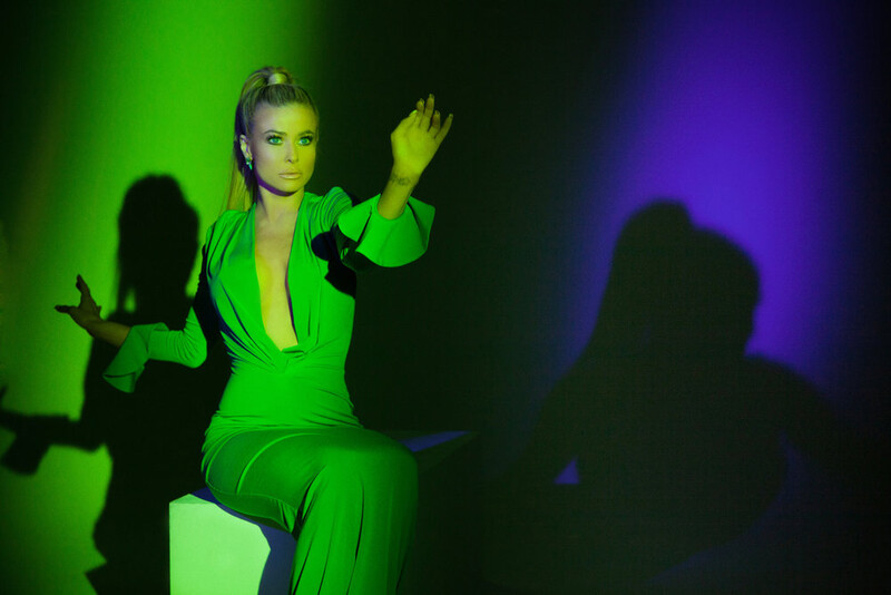 Carmen Electra photograph by Walid Azami