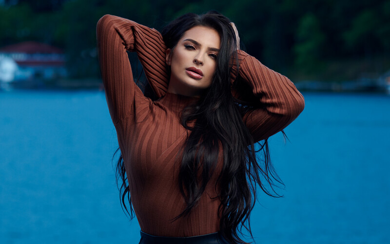 one-light-outdoor-portrait