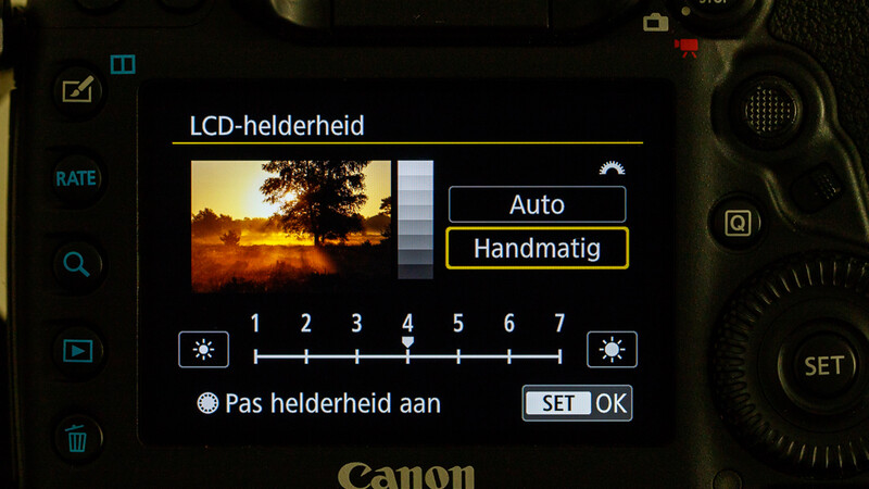 Setting up the screen brightness on a Canon EOS 5D mark IV. If you use the auto setting, you never know what brightness you end up with. I prefer to set the brightness depending on the ambient light and therefor I placed the menu option in My Menu to make