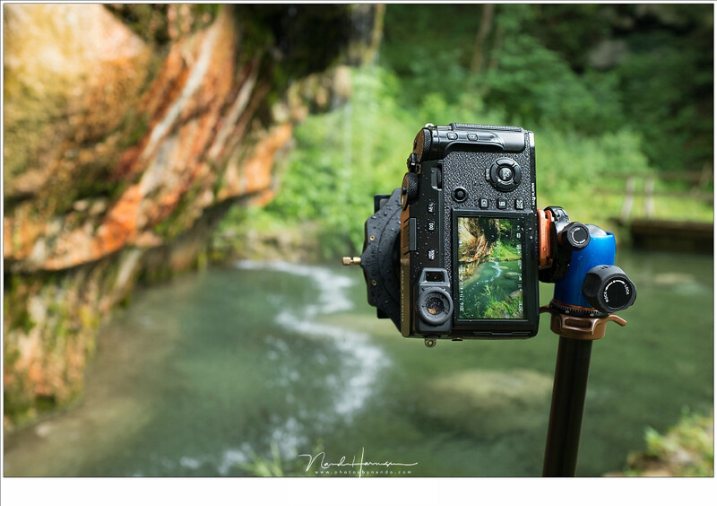 When using a crop camera like this Fujifilm X-Pro 2 you need a 10mm focal length if you wish the same viewing angle as a 15mm on a full frame. Due to that shorter focal length you will have a larger depth of field when aperture and distance to the subject