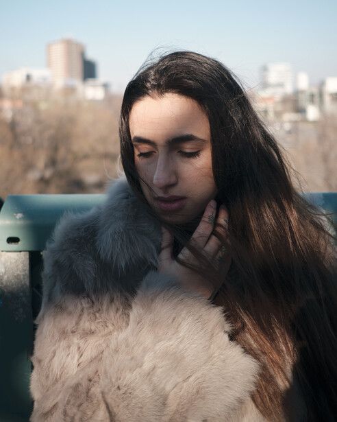 An untouched photo of Sarha Hanna shot with Classic Chrome
