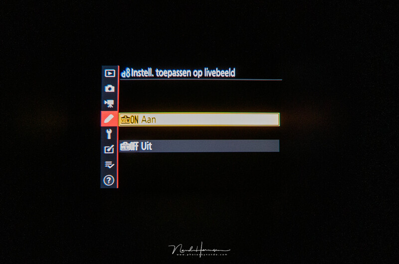 The exposure simulation setting on a Nikon Z7, in the Dutch language. You need to dive into the menu to find it so it might be convenient to make this option more accessible through the [i] menu or in the My Menu tab.