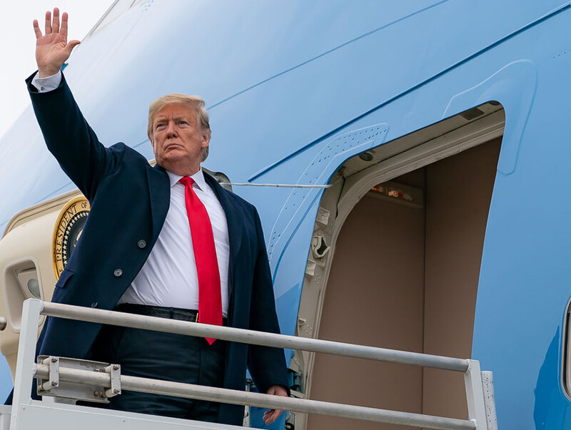 The original Photo of Trump on the White House Flickr feed.