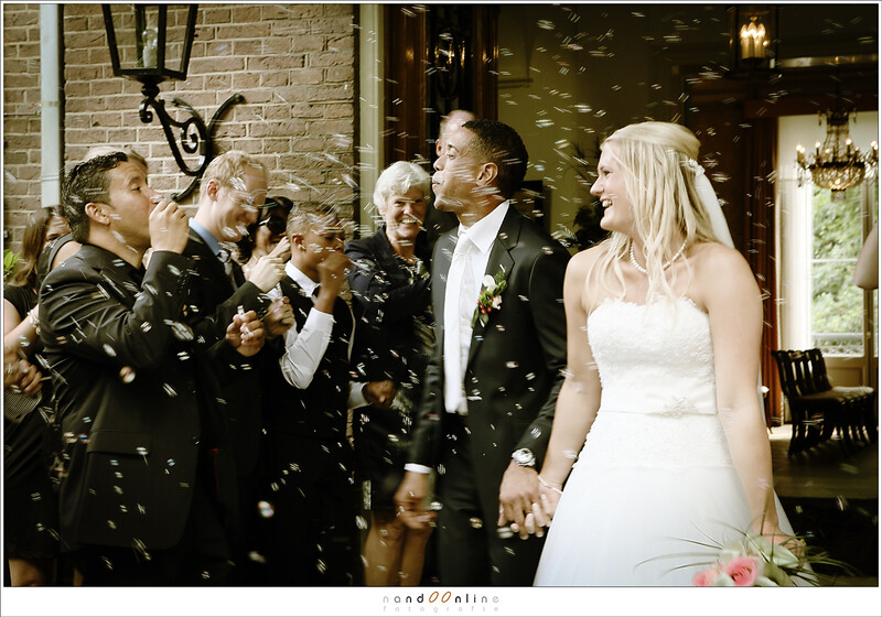 Although image stabilization prevents motion blur from the camera, it won't freeze the movement of the bride and groom. (Canon EOS 5D mark III + 67mm | ISO400 | f/8 | 1/25sec)