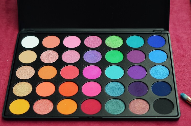 eyeshadow palette