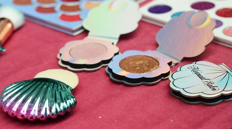 eyeshadows and makeup brush
