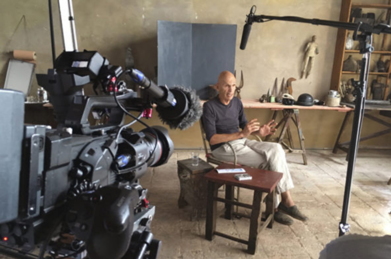 joel meyerowitz during filming of masters of photography