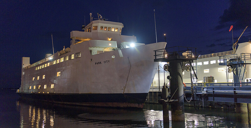 In darkness, the f/1.4 and full-frame sensor are a potent combination.
