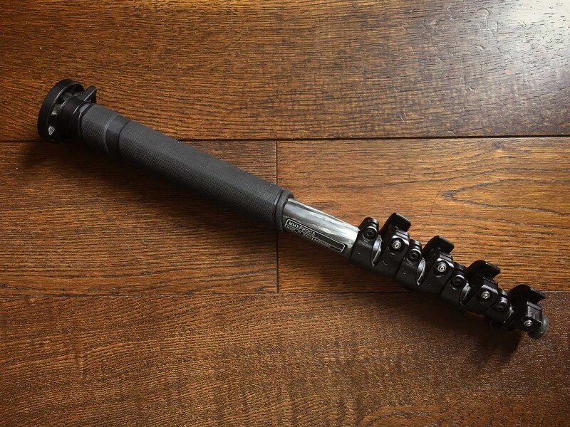 Manfrotto monopod steadies the camera