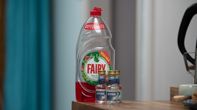 Ingredients for the bubble mixture