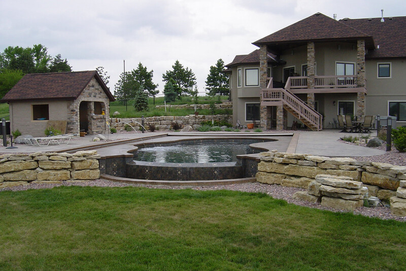 Swimming pool