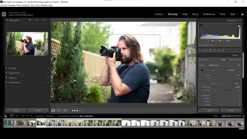 Scroll to zoom in Lightroom