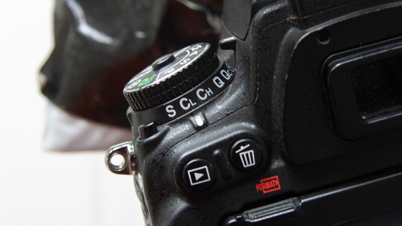 Continuous drive on camera body