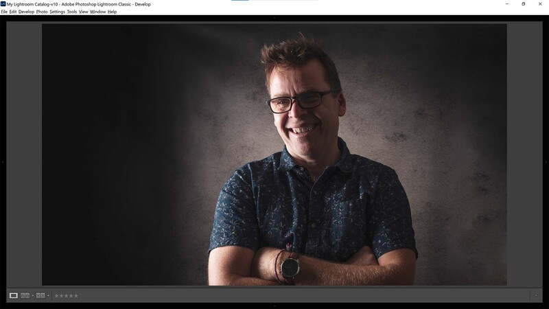 Hide all panels in Lightroom Classic