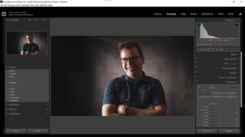 Hide filmstrip in Lightroom