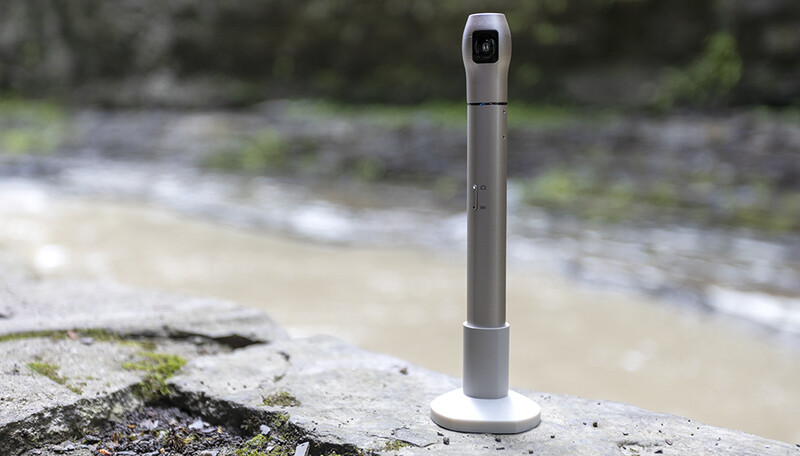 Fstoppers Reviews the Vecnos IQUI: A Tiny 360 Camera for the