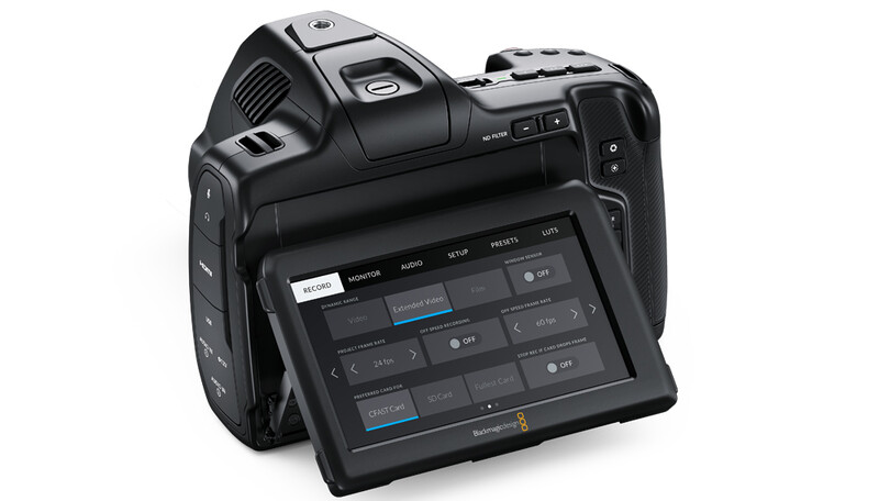 Blackmagic-Design-Pocket-Cinema-Camera-6K-Pro
