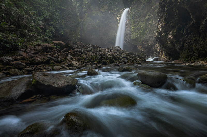 Catarata Rio Agrio After Retouching