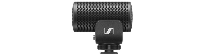 Sennheiser MKE 600 shotgun microphone mounted on a camera hot shoe.