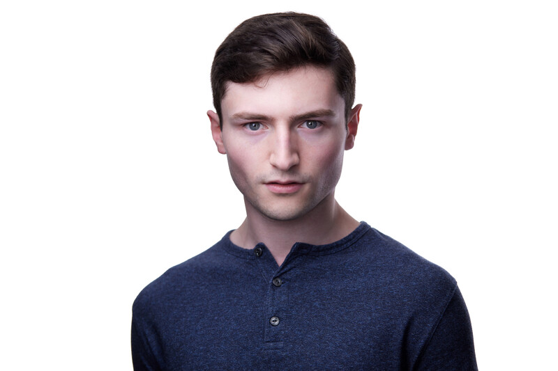 An uncropped image of Louis