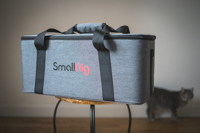 SmallRig RC 120B bag and a cat