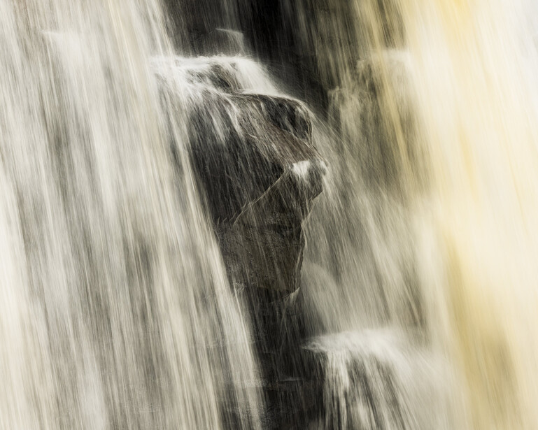 Small scene landscape photography of Blackwater Falls in West Virginia
