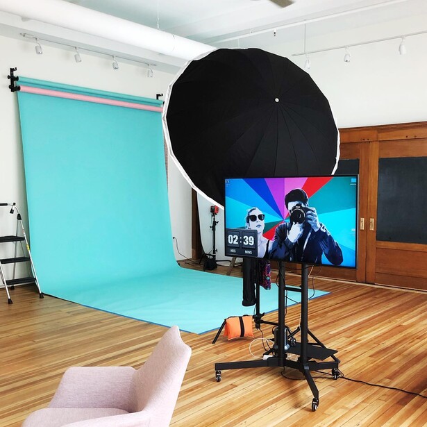 Using seamless paper backdrops in my photo studio