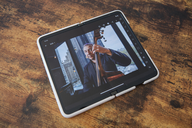 Adobe Lightroom on the Pixel Fold