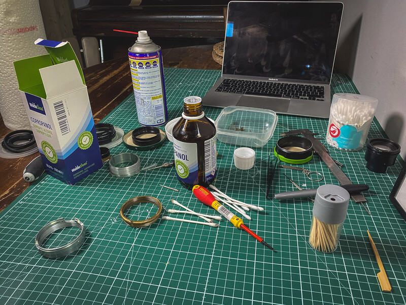 Repairing a Helios 44M-4