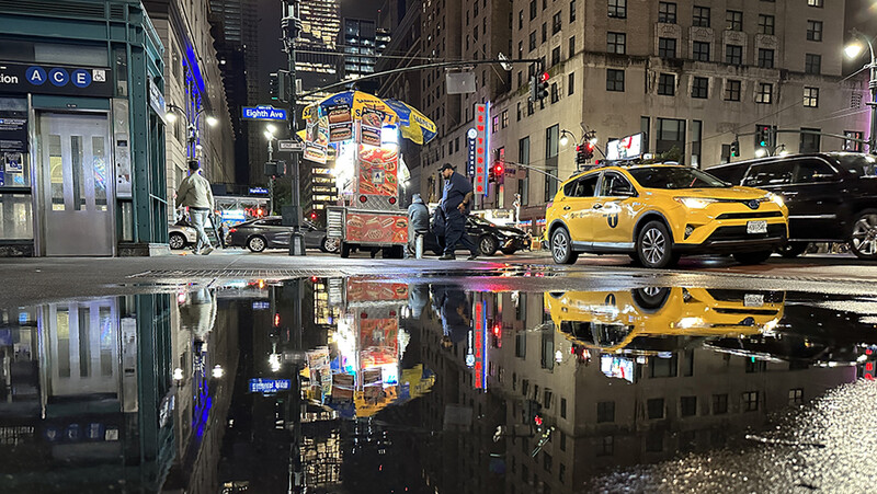 What the main photo in this article looked like before creating a long exposure.