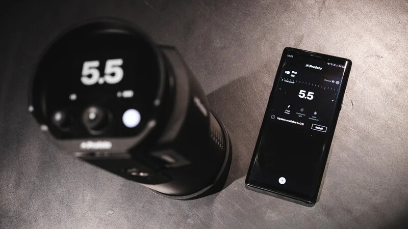 SImple to use app lets you change the settings of any Profoto light using your phone