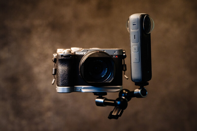 Insta360 X4 mounted on mirrorless camera rig - BTS setup