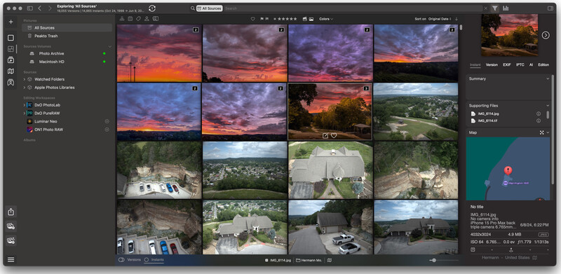 Screenshot of photo management software displaying grid layout of landscape and architectural photographs.