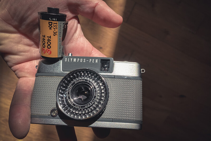Olympus PEN EE2 and a roll of Kodak T400CN