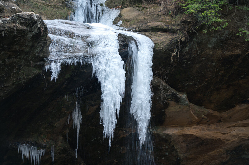 frozen lower falls in hocking hills ohio