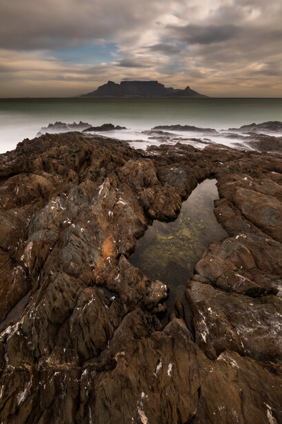 A photo of Table Mountain from a higher tripod angle