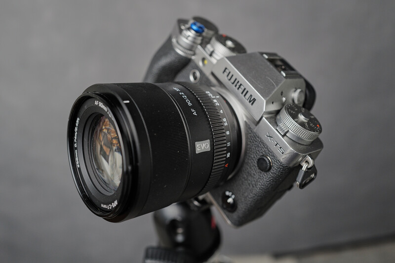 Viltrox 90mm f/2.2 EVO