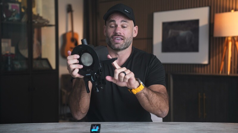 NEEWER Q120 strobe mounted in the CRB1 Bowens adapter