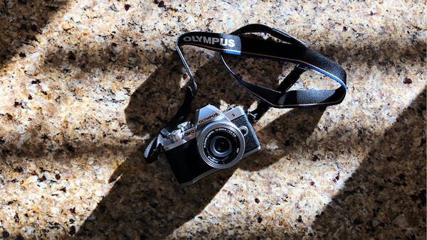 Fstoppers Reviews the Olympus OM-D EM10 Mark III: One of the Most Capable Beginner Cameras