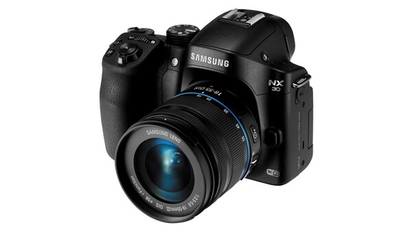 The Samsung NX30 Review: Simple and Functional, but Limited