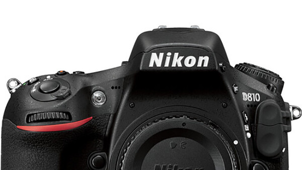 Holiday Deals on Photography Gear from Canon and Nikon