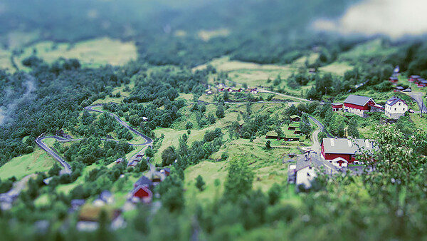 Beautifully Captured Timelapse of Miniature Norway